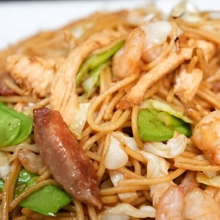 Seafood Lo Mein