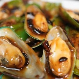 Mussel with Black Bean Sauce.
